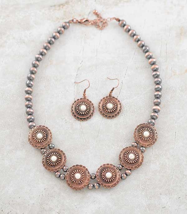 New Arrival :: Wholesale Navajo Pearl Bead Concho Necklace