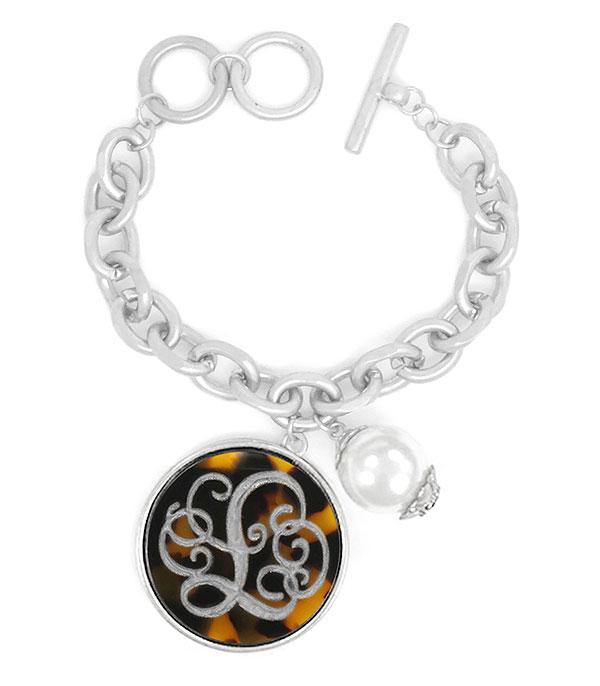 <font color=black>SALE ITEMS</font> :: JEWELRY :: Bracelets :: Tortoise Initial Charm Bracelet