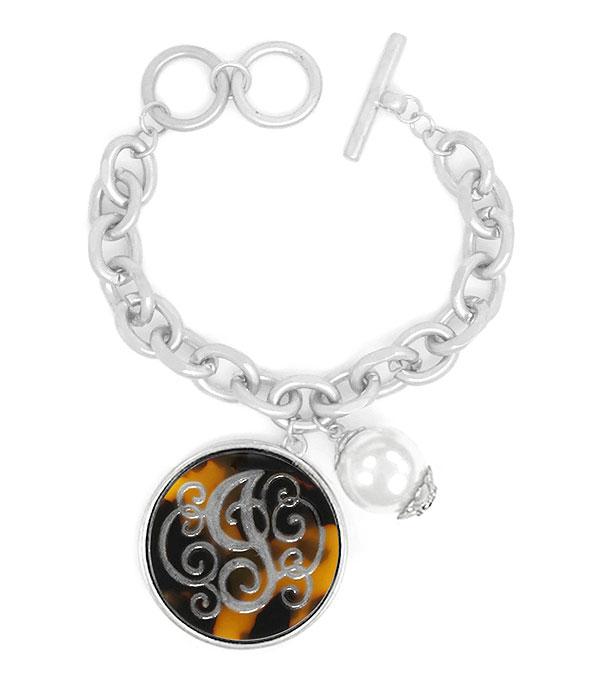 <font color=black>SALE ITEMS</font> :: JEWELRY :: Bracelets :: Tortoise Initial Charm Bracelet