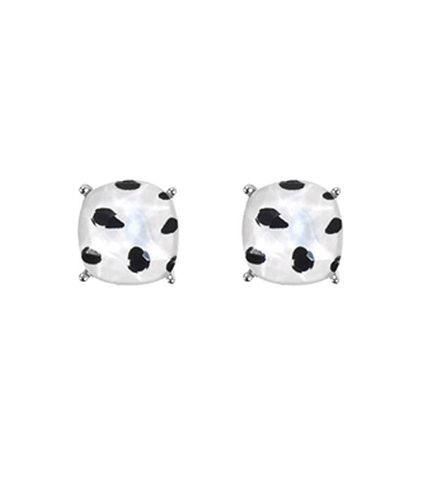 <font color=black>SALE ITEMS</font> :: JEWELRY :: Earrings :: Wholesale Animal Print Cushion Cut Earrings