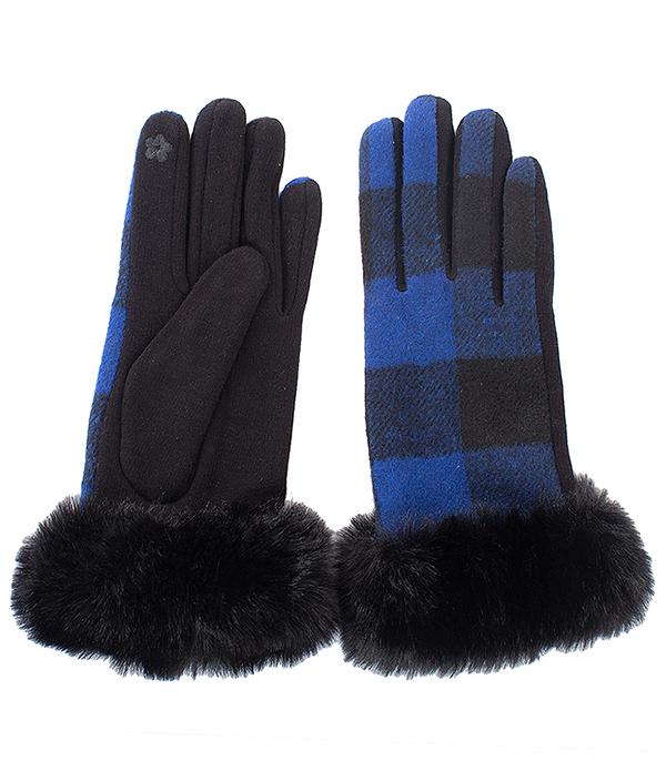 GLOVES :: Wholesale Buffalo Plaid Smart Touch Winter Gloves