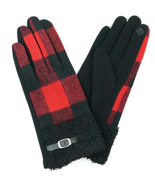 GLOVES :: Wholesale Buffalo Plaid Smart Touch Winter Gloves