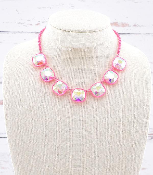 NECKLACES :: TRENDY :: Wholesale Cushion Cut Glass Stone Necklace