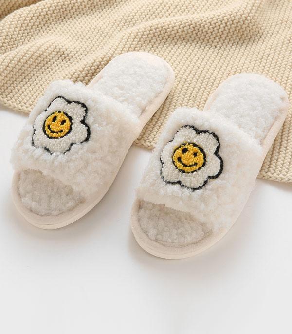 New Arrival :: Wholesale Flower Happy Face Boucle Slippers