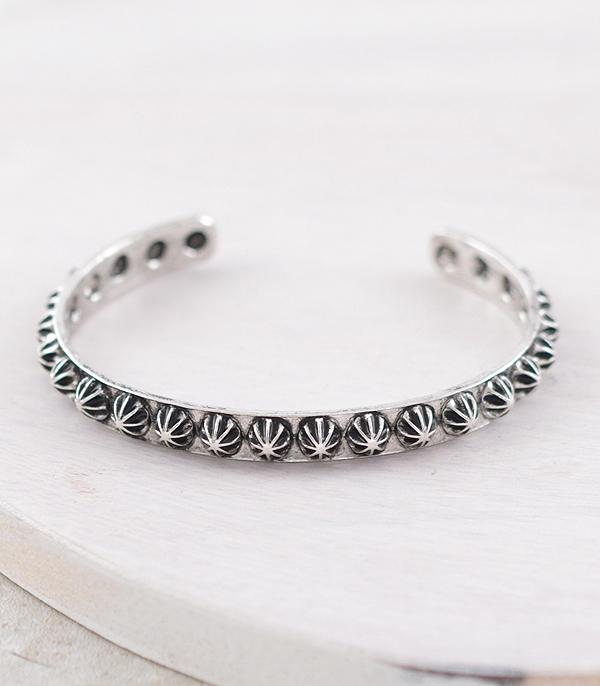 New Arrival :: Wholesale Western Concho Cuff Bracelet