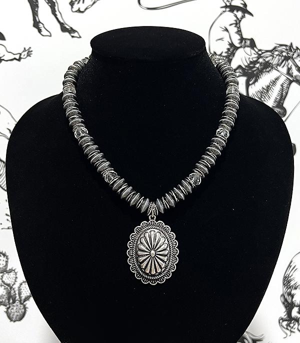 New Arrival :: Wholesale Western Concho Pendant Necklace