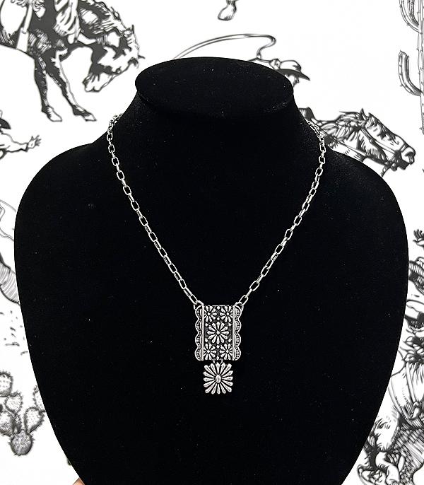 New Arrival :: Wholesale Tipi Brand Western Concho Necklace