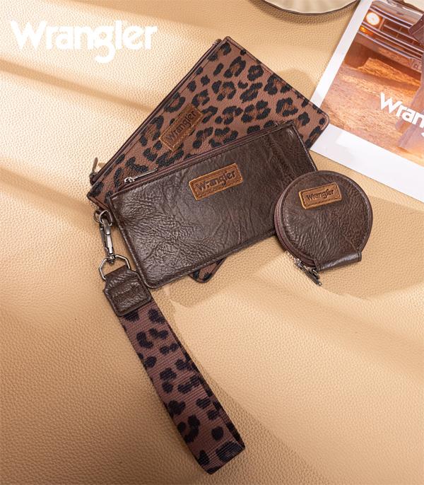 New Arrival :: Wholesale Wrangler Leopard Print Wristlet Set