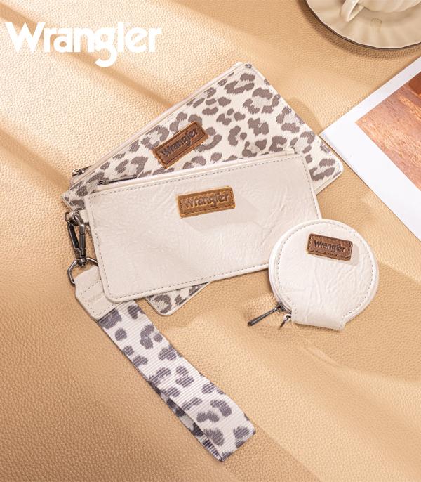 New Arrival :: Wholesale Wrangler Leopard Print Wristlet Set