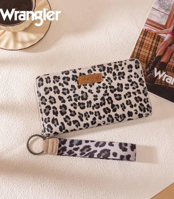 New Arrival :: Wholesale Wrangler Leopard Print Wallet